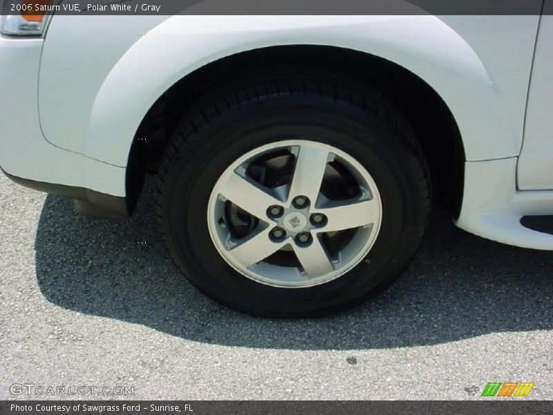 Polar White / Gray 2006 Saturn VUE
