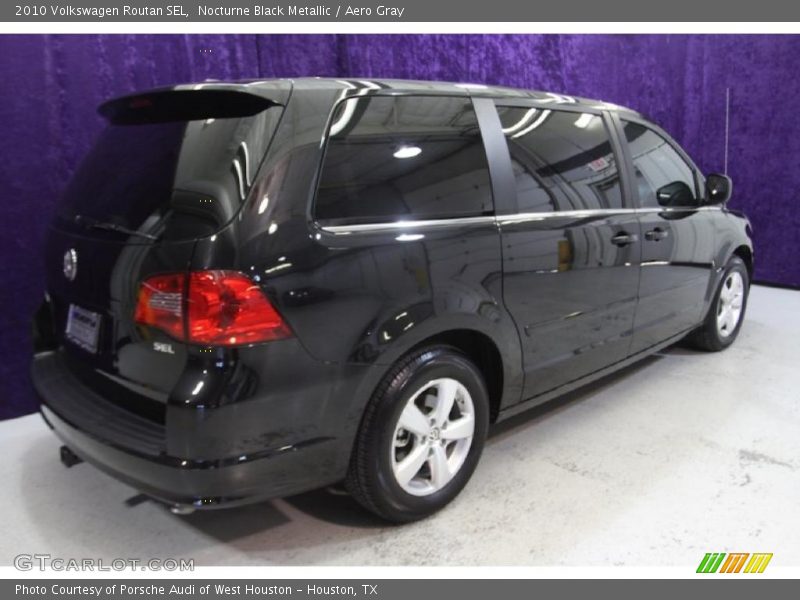 Nocturne Black Metallic / Aero Gray 2010 Volkswagen Routan SEL