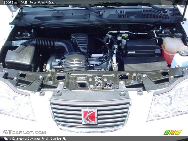 Polar White / Gray 2006 Saturn VUE