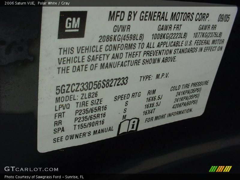 Polar White / Gray 2006 Saturn VUE