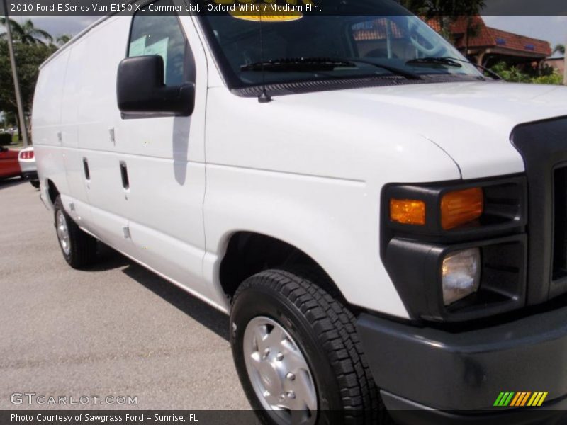 Oxford White / Medium Flint 2010 Ford E Series Van E150 XL Commericial