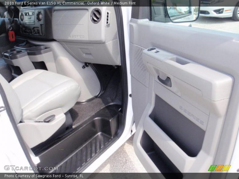 Oxford White / Medium Flint 2010 Ford E Series Van E150 XL Commericial