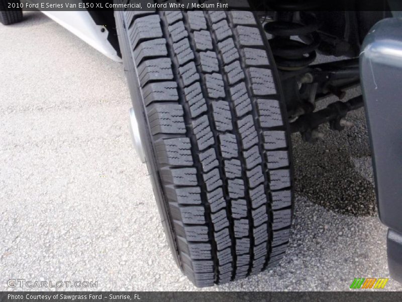 Oxford White / Medium Flint 2010 Ford E Series Van E150 XL Commericial