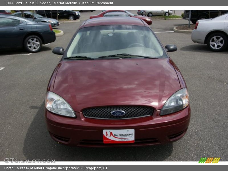 Merlot Metallic / Medium Parchment 2004 Ford Taurus SE Sedan