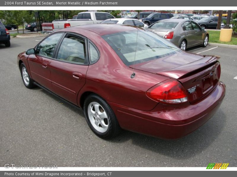 Merlot Metallic / Medium Parchment 2004 Ford Taurus SE Sedan