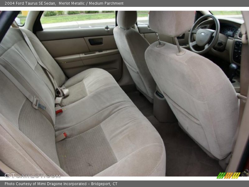 Merlot Metallic / Medium Parchment 2004 Ford Taurus SE Sedan