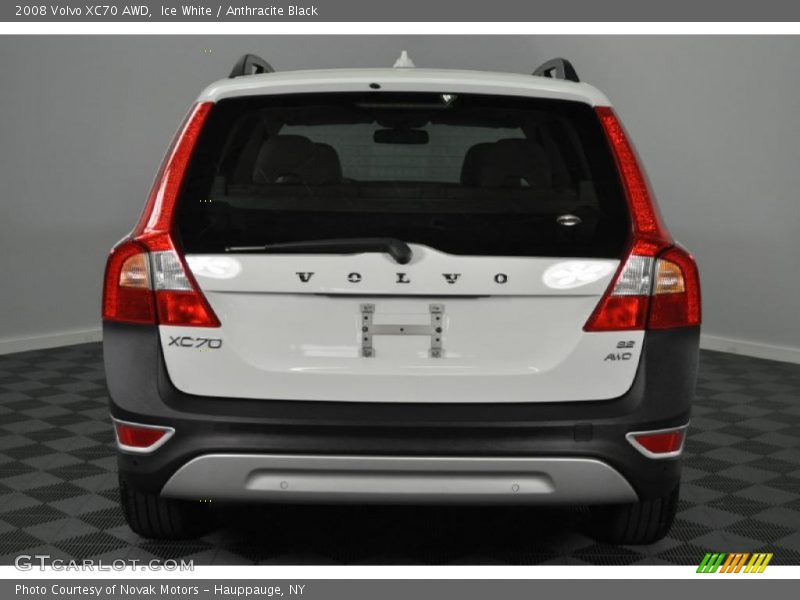 Ice White / Anthracite Black 2008 Volvo XC70 AWD
