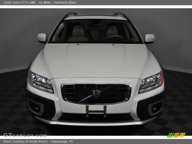 Ice White / Anthracite Black 2008 Volvo XC70 AWD