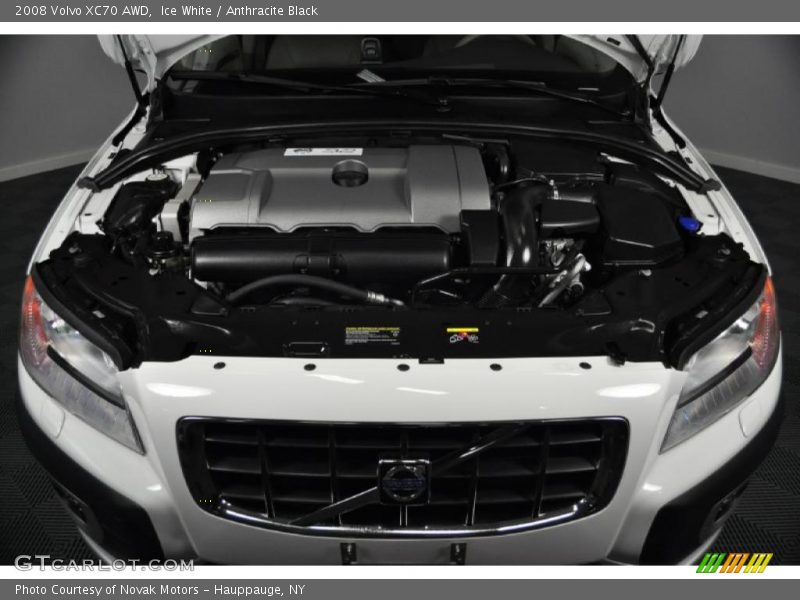 Ice White / Anthracite Black 2008 Volvo XC70 AWD