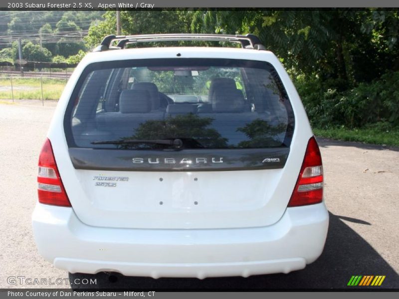 Aspen White / Gray 2003 Subaru Forester 2.5 XS