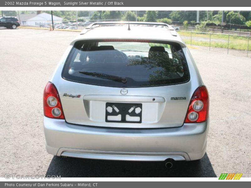 Sunlight Silver Metallic / Off Black 2002 Mazda Protege 5 Wagon