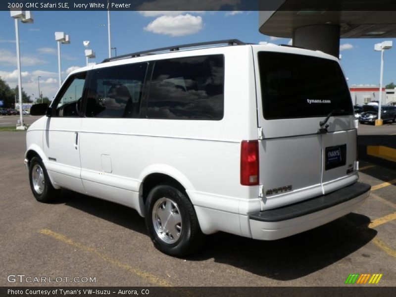 Ivory White / Pewter 2000 GMC Safari SLE