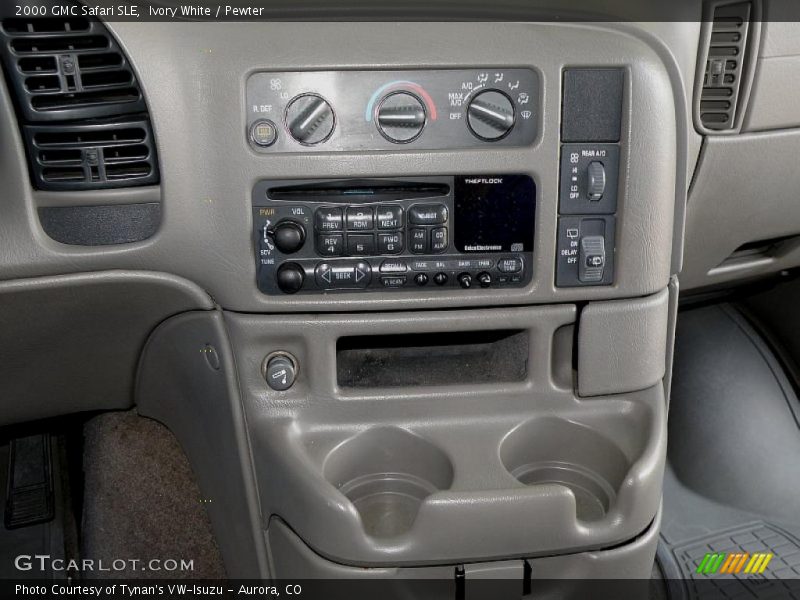 Ivory White / Pewter 2000 GMC Safari SLE