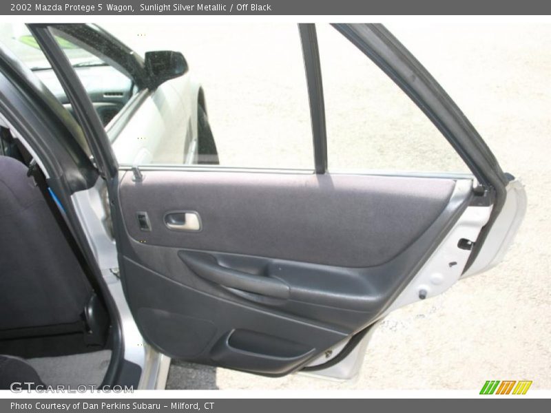 Sunlight Silver Metallic / Off Black 2002 Mazda Protege 5 Wagon
