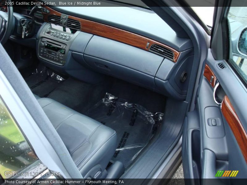 Blue Ice / Midnight Blue 2005 Cadillac DeVille Sedan