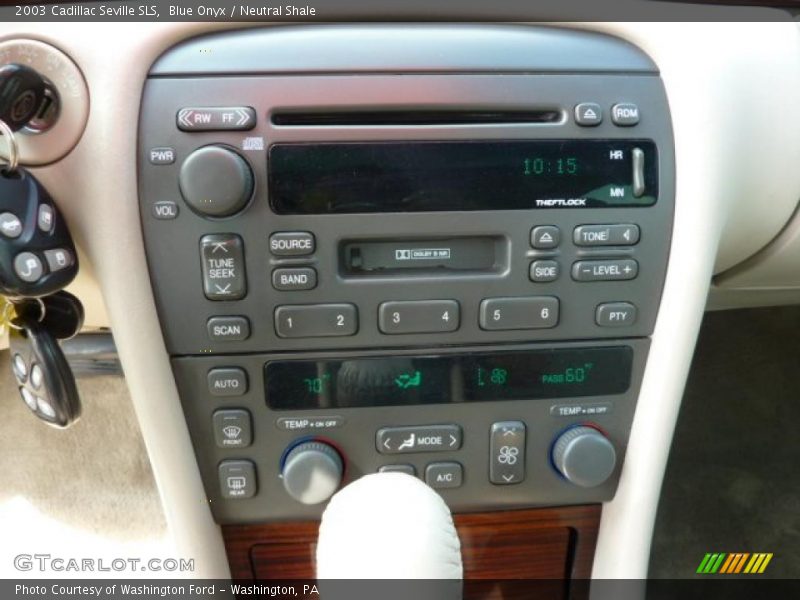 Blue Onyx / Neutral Shale 2003 Cadillac Seville SLS