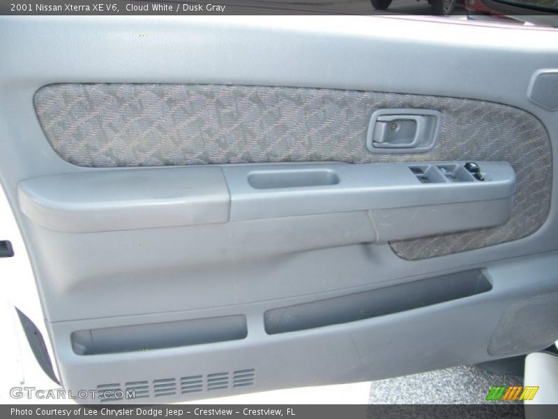 Cloud White / Dusk Gray 2001 Nissan Xterra XE V6