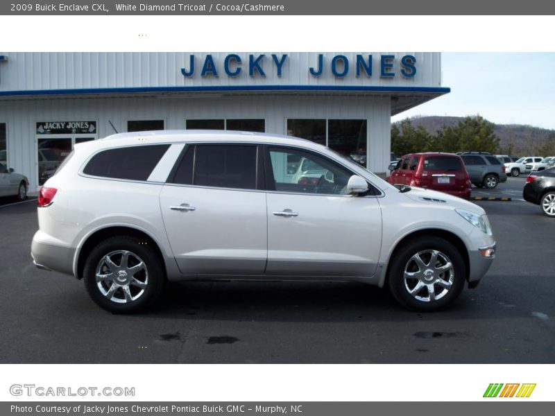 White Diamond Tricoat / Cocoa/Cashmere 2009 Buick Enclave CXL