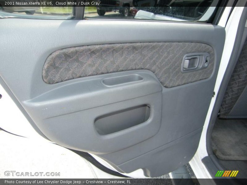 Cloud White / Dusk Gray 2001 Nissan Xterra XE V6
