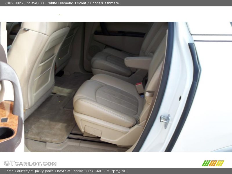 White Diamond Tricoat / Cocoa/Cashmere 2009 Buick Enclave CXL