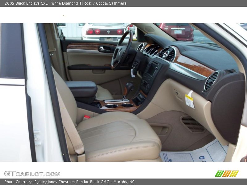 White Diamond Tricoat / Cocoa/Cashmere 2009 Buick Enclave CXL