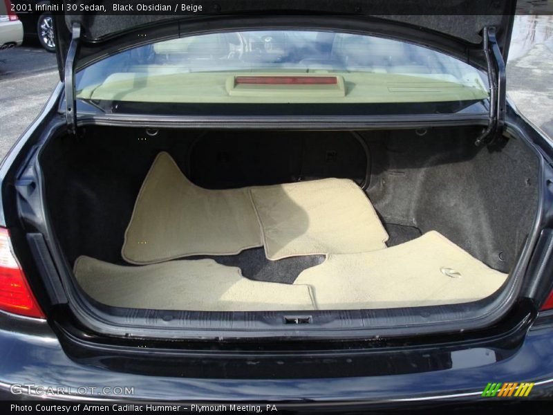 Black Obsidian / Beige 2001 Infiniti I 30 Sedan