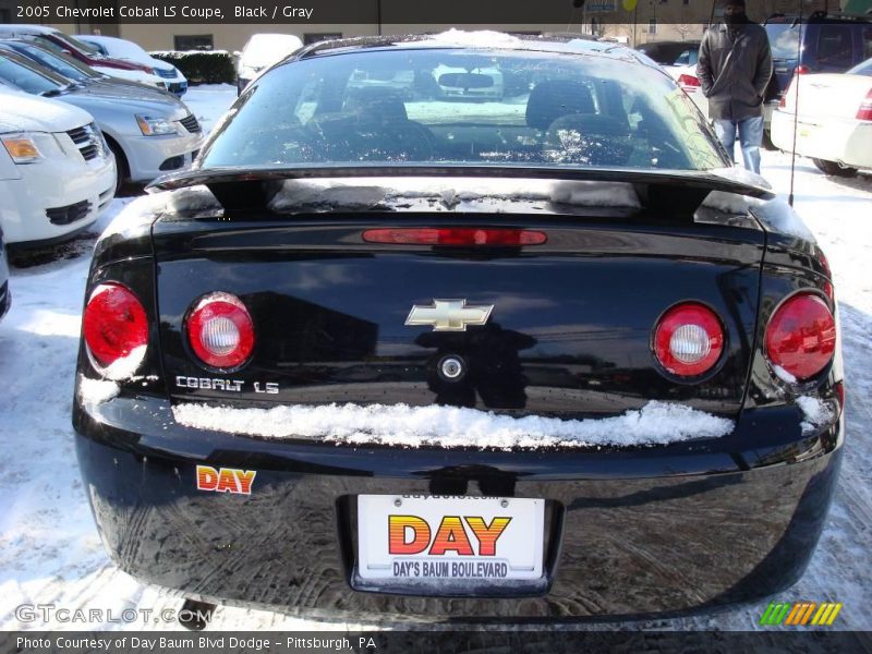 Black / Gray 2005 Chevrolet Cobalt LS Coupe