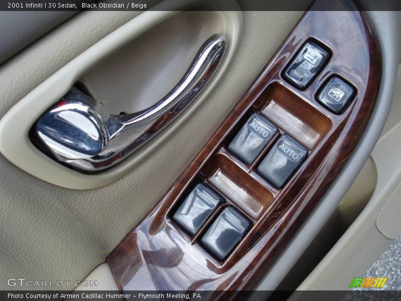 Black Obsidian / Beige 2001 Infiniti I 30 Sedan