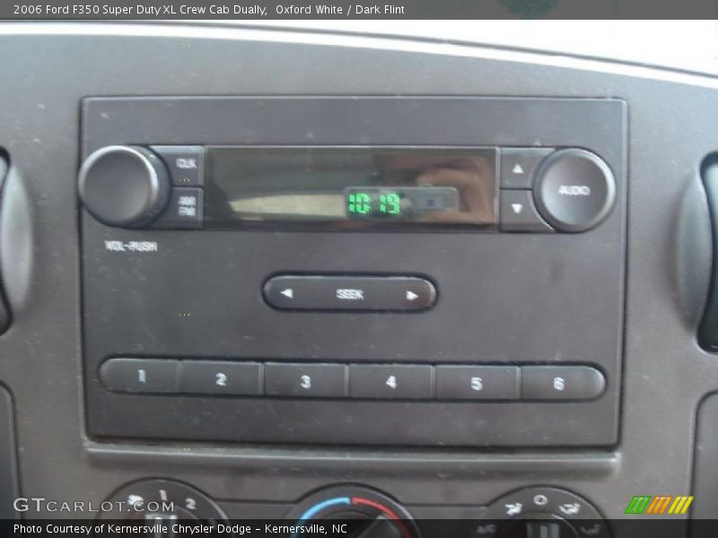 Oxford White / Dark Flint 2006 Ford F350 Super Duty XL Crew Cab Dually