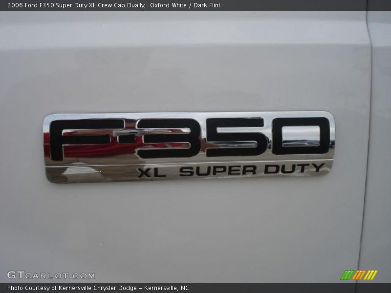 Oxford White / Dark Flint 2006 Ford F350 Super Duty XL Crew Cab Dually