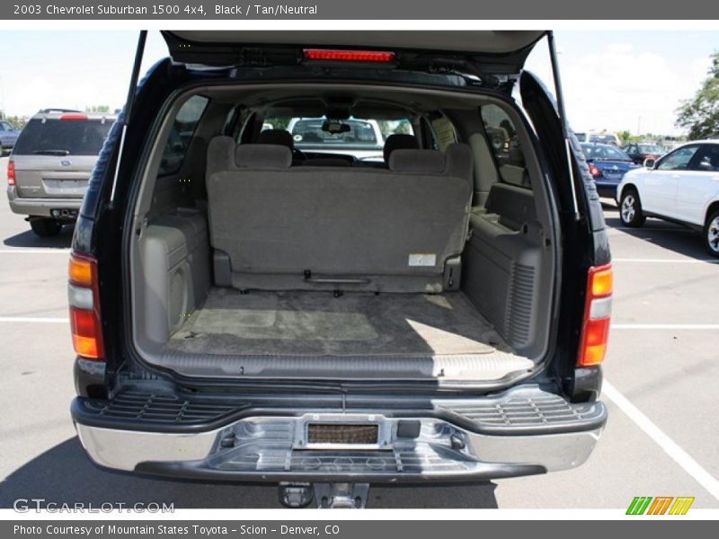 Black / Tan/Neutral 2003 Chevrolet Suburban 1500 4x4