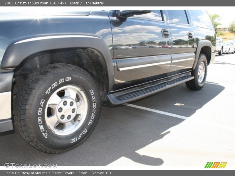 Black / Tan/Neutral 2003 Chevrolet Suburban 1500 4x4