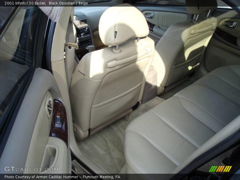 Black Obsidian / Beige 2001 Infiniti I 30 Sedan