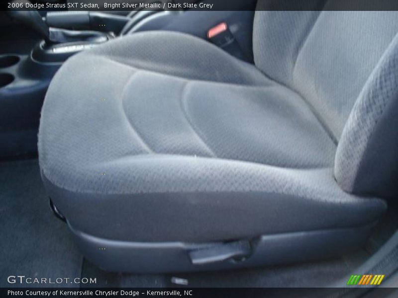 Bright Silver Metallic / Dark Slate Grey 2006 Dodge Stratus SXT Sedan