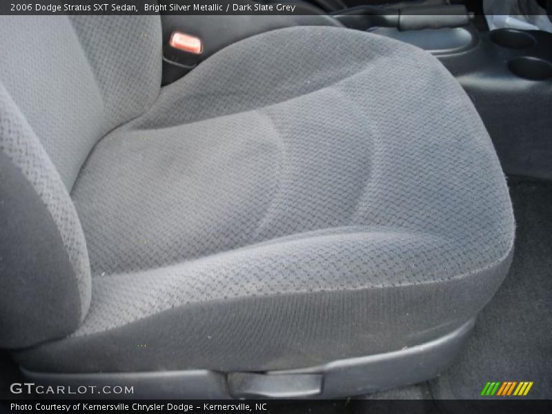 Bright Silver Metallic / Dark Slate Grey 2006 Dodge Stratus SXT Sedan