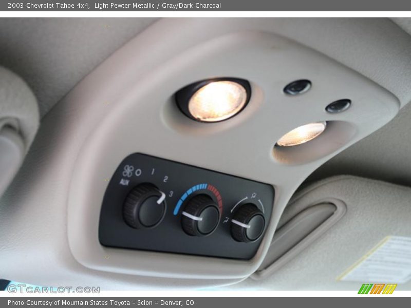 Light Pewter Metallic / Gray/Dark Charcoal 2003 Chevrolet Tahoe 4x4