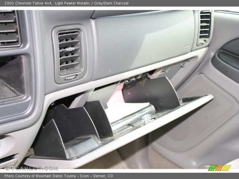 Light Pewter Metallic / Gray/Dark Charcoal 2003 Chevrolet Tahoe 4x4