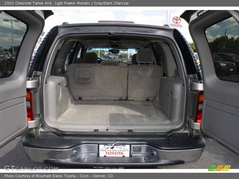 Light Pewter Metallic / Gray/Dark Charcoal 2003 Chevrolet Tahoe 4x4