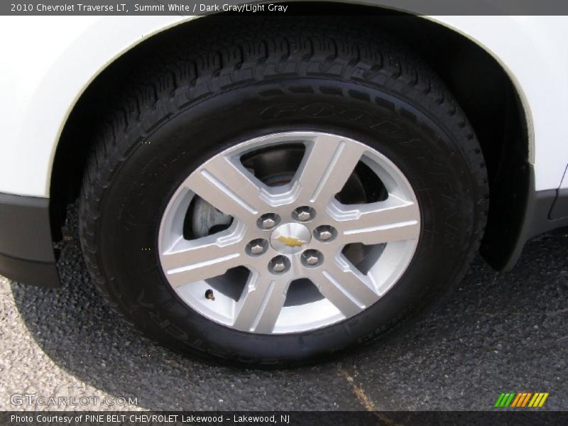 Summit White / Dark Gray/Light Gray 2010 Chevrolet Traverse LT