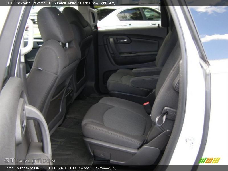 Summit White / Dark Gray/Light Gray 2010 Chevrolet Traverse LT