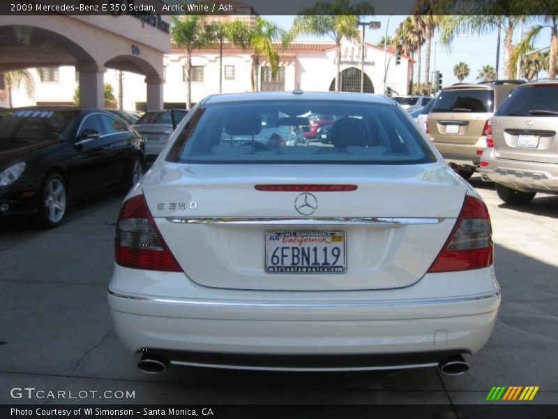 Arctic White / Ash 2009 Mercedes-Benz E 350 Sedan