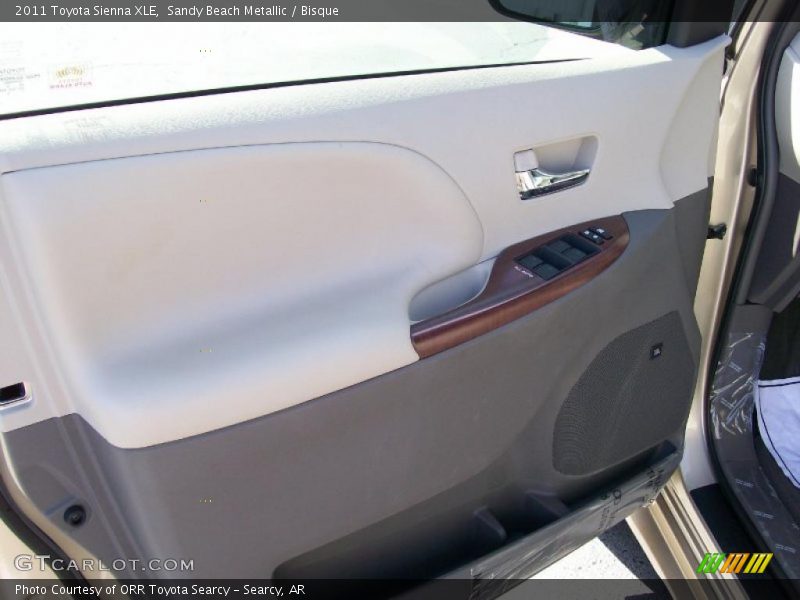 Sandy Beach Metallic / Bisque 2011 Toyota Sienna XLE