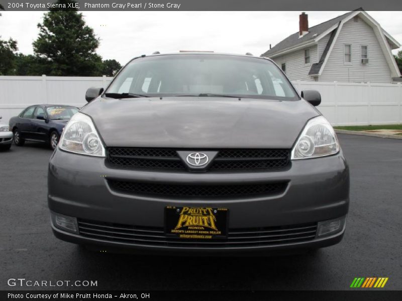 Phantom Gray Pearl / Stone Gray 2004 Toyota Sienna XLE