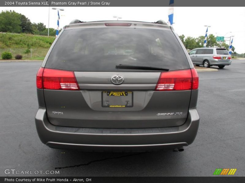 Phantom Gray Pearl / Stone Gray 2004 Toyota Sienna XLE
