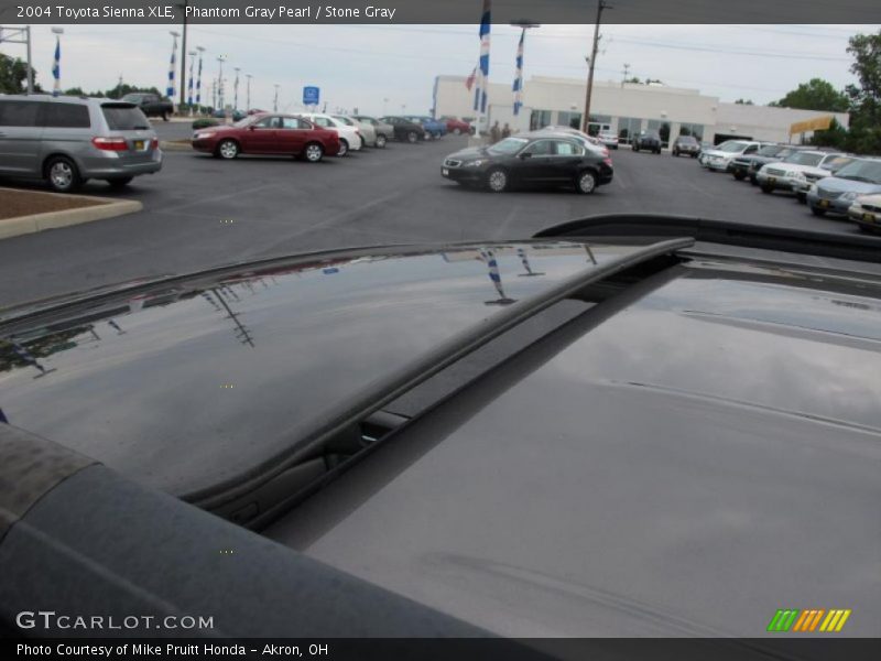 Phantom Gray Pearl / Stone Gray 2004 Toyota Sienna XLE
