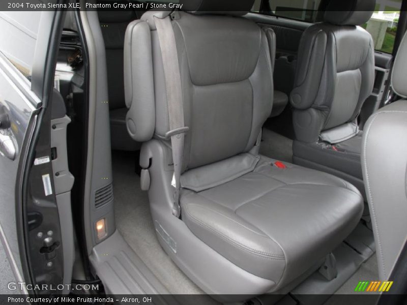 Phantom Gray Pearl / Stone Gray 2004 Toyota Sienna XLE