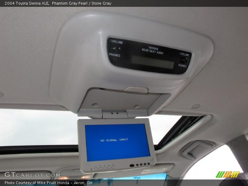 Phantom Gray Pearl / Stone Gray 2004 Toyota Sienna XLE
