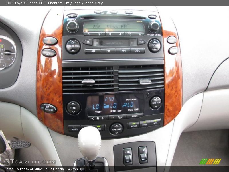 Phantom Gray Pearl / Stone Gray 2004 Toyota Sienna XLE