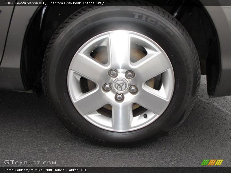 Phantom Gray Pearl / Stone Gray 2004 Toyota Sienna XLE