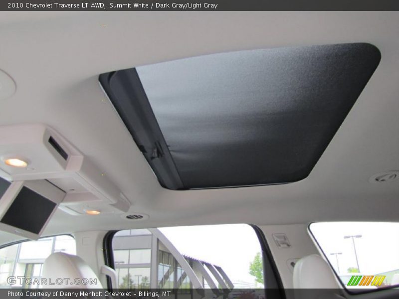 Summit White / Dark Gray/Light Gray 2010 Chevrolet Traverse LT AWD